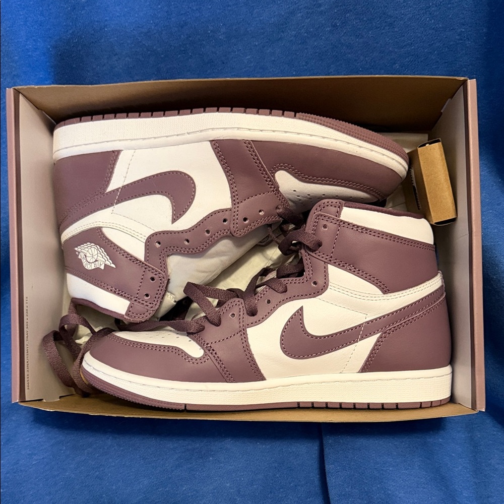 💜Air Jordan 1 Retro High OG White & Mauve